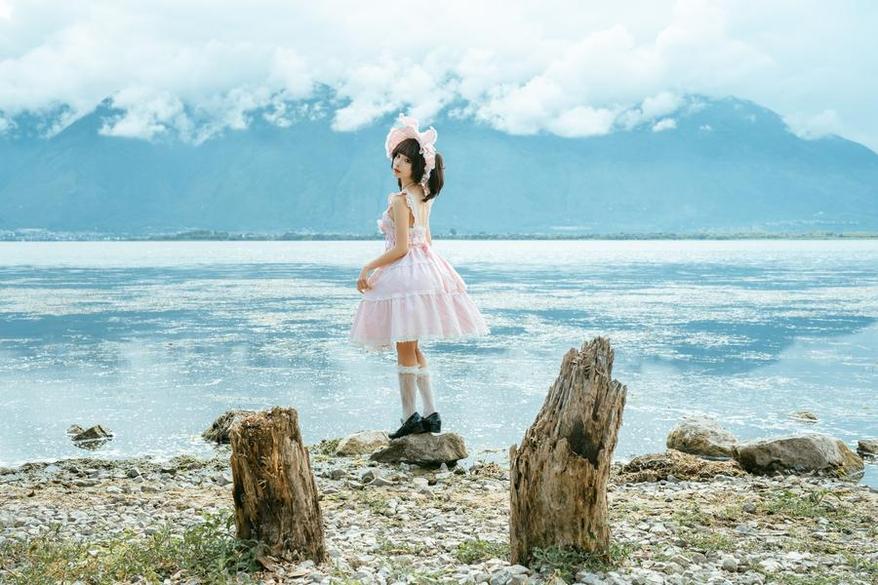 “蠢沫沫蕾姆coser”为您呈现的定制照片，绝对是唯美的艺术品