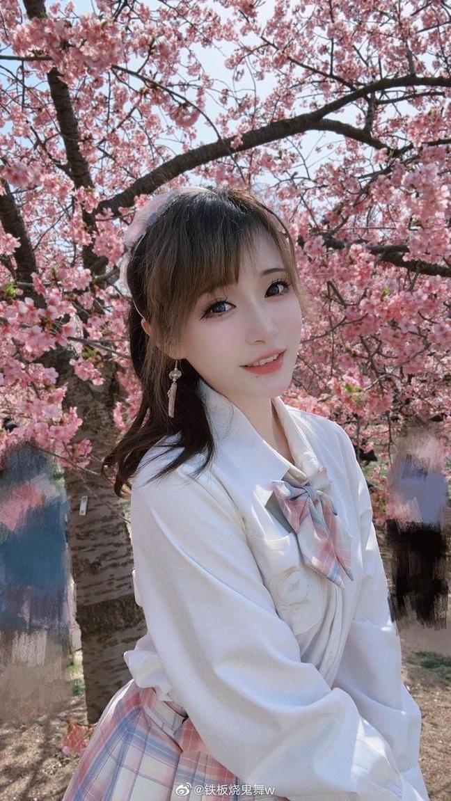 现场铁板烧鬼舞w洛天依套，舞动全场