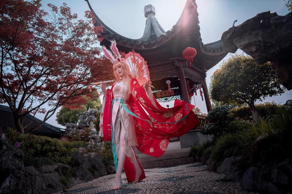 仙女降凡，露儿大魔王cos嫦娥照片好评不断