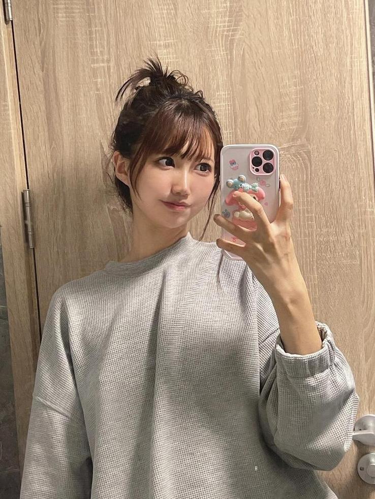 魔物喵女子高生缚：专属定制美图分享