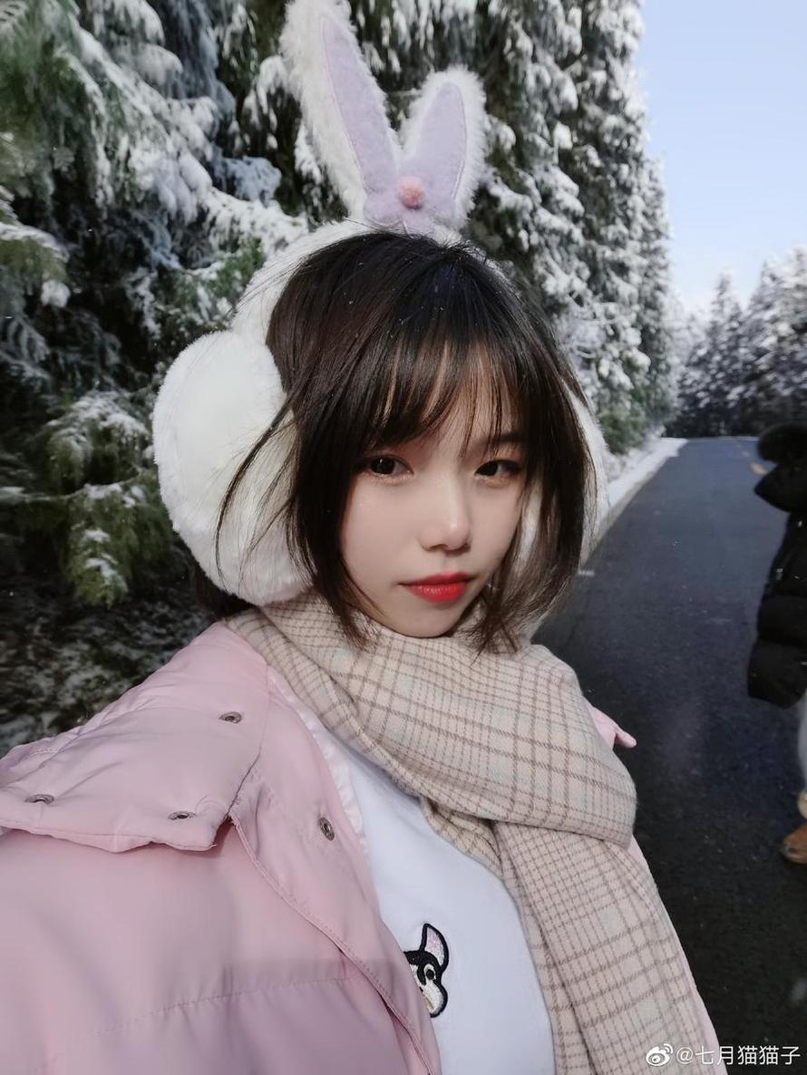 七月喵子头像：经典cosplay场景合集，你最爱的角色是否也在其中？