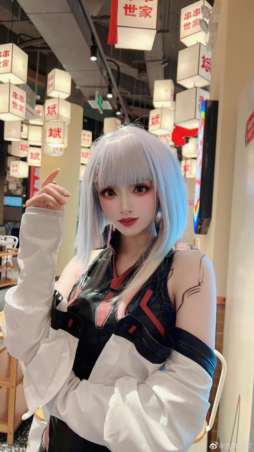 九九八吖的cos作品集合，让你体验不一样的动漫世界。