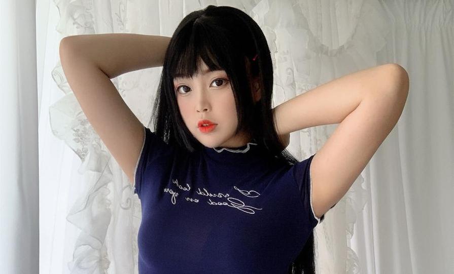 无删你烨烨狐仙摄影大片，经典图包欣赏。