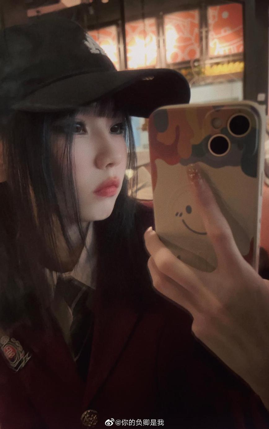 火热上线！你的负卿露背女仆下载，cos作品超美