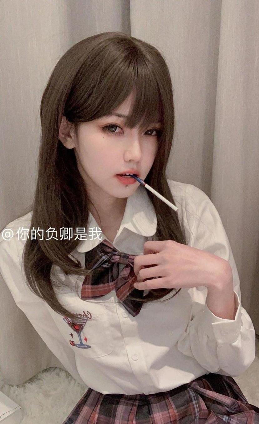 呈现最佳拍摄角度的你的负卿是我cos摄影大师