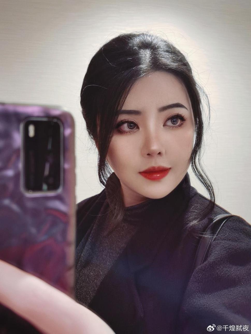 千煌弑夜白夫人：影视级摄影美照，打造你的美好回忆。