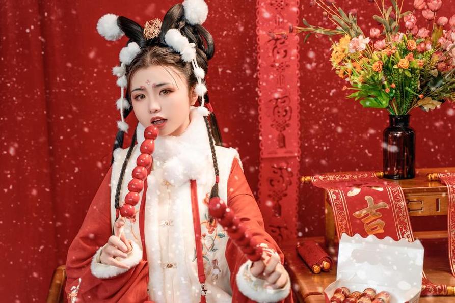 心灵之火cos喵小吉仙仙桃，活力四射