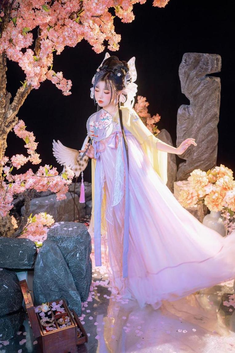 摄影大师看傻眼： 喵小吉花嫁原图惊艳不已