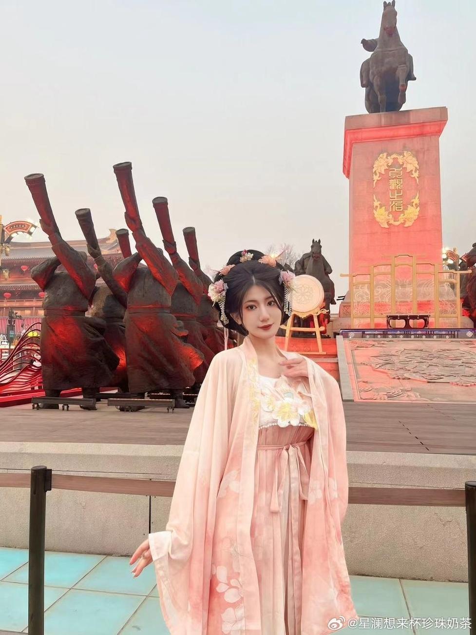 星澜是澜澜叫经典照片集，去掉一切无关紧要的事物