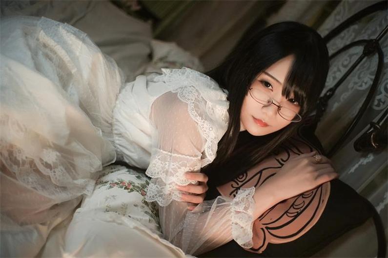 晓美妈百度云摄影作品，呈现完美画面。