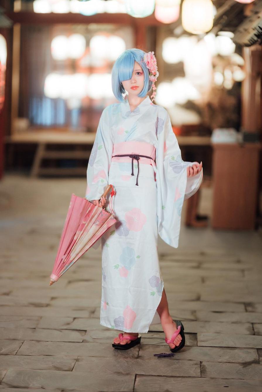 柳郁子作品：妖艳美图全分享