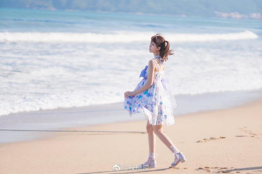 绝美cosplay套图，樱桃喵碎星粉不容错过