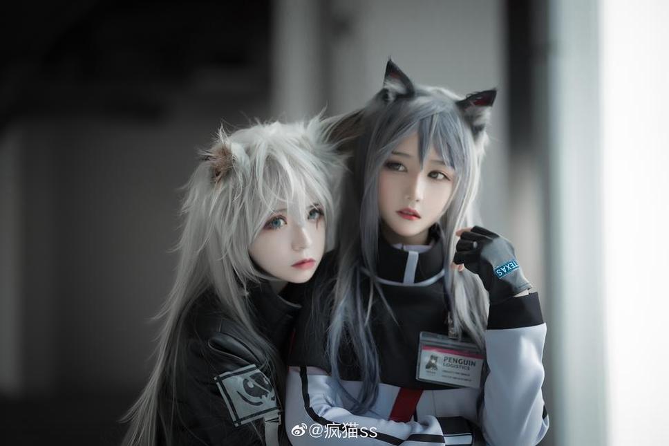 疯了个猫写真更新：最劲爆的原图第一时间送到