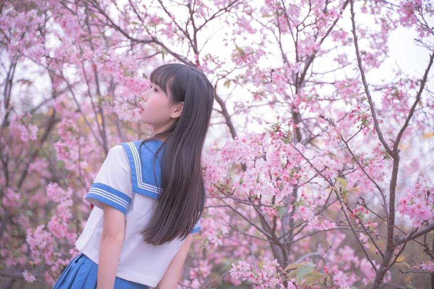 「萌芽儿小溪jk」的美图照片，经典的摄影艺术佳作