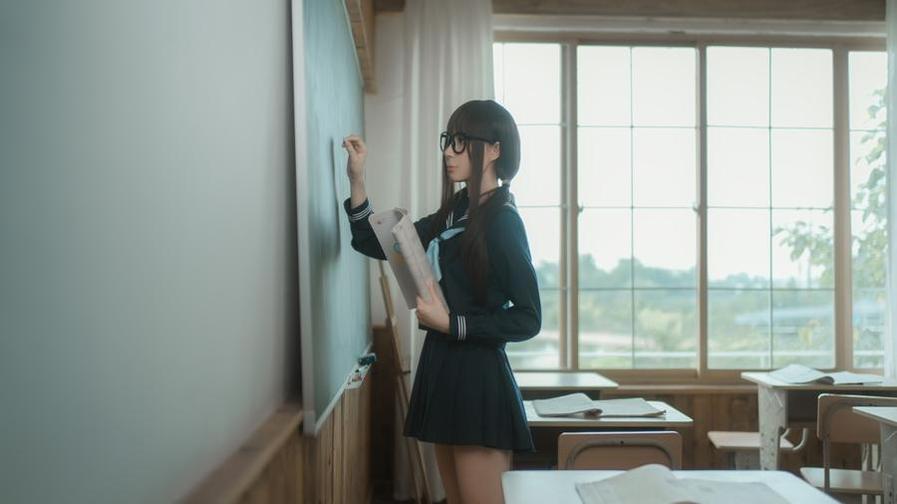 经典照片分享：西园寺南歌危险野兽尼禄的美