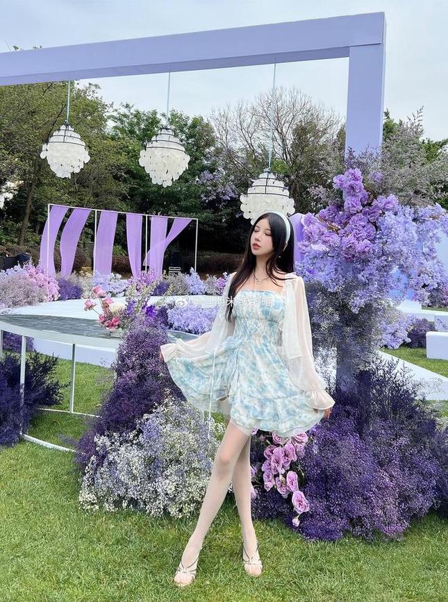 看这里，我的过期米线线写真书