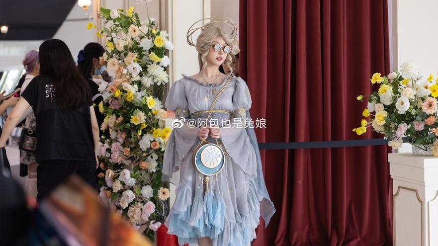 轻松get：“阿包也是兔娘中二皇”的cos拍摄技巧