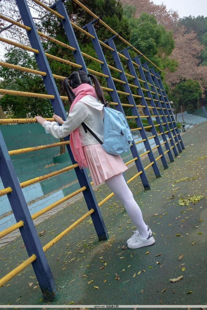 经典款式的阿诺不是施瓦辛戈校服无删版介绍