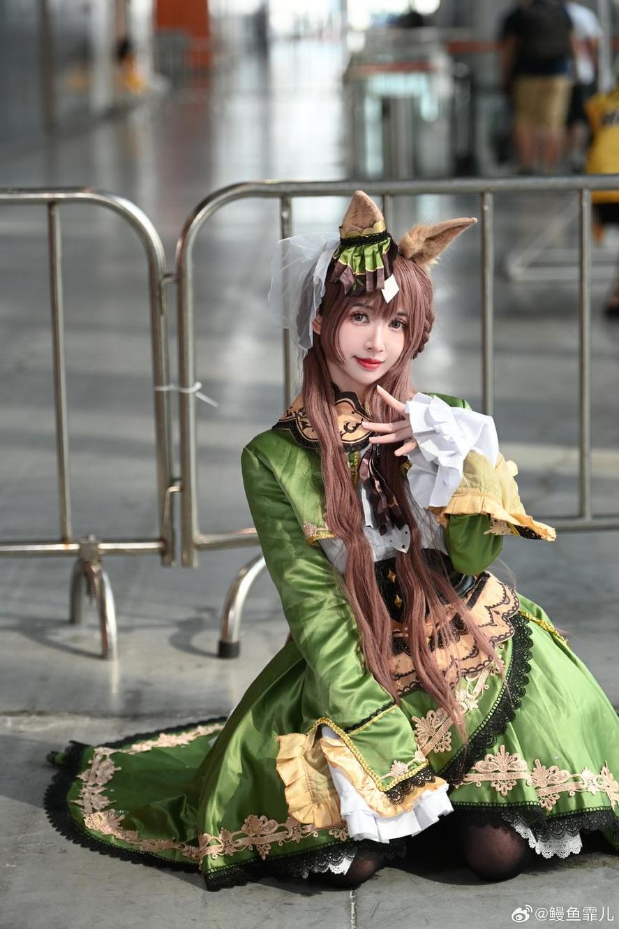 鳗鱼霏儿真名叫什么，照片合集震撼来袭